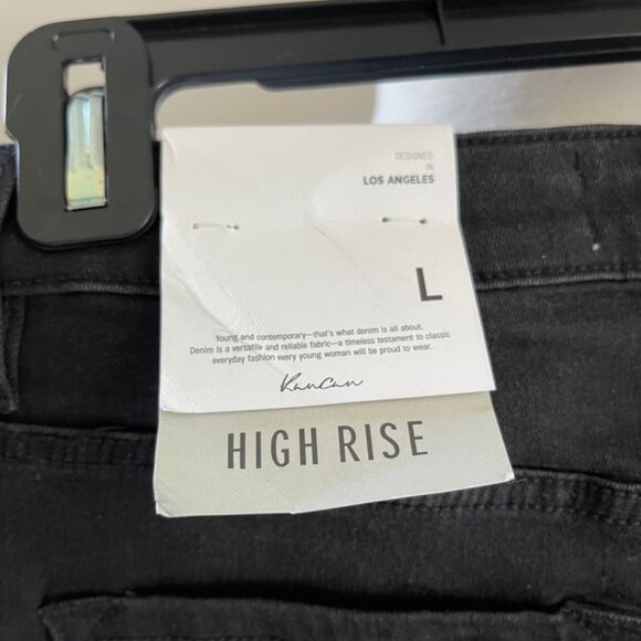 NWT Kancan High Rise Black Denim Button Front Shorts Sz L - Picture 4 of 6